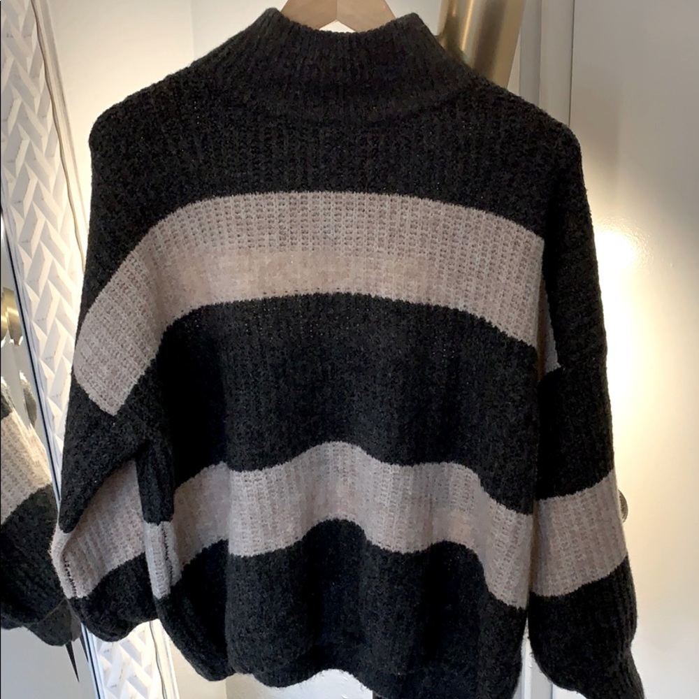 High neck sweater